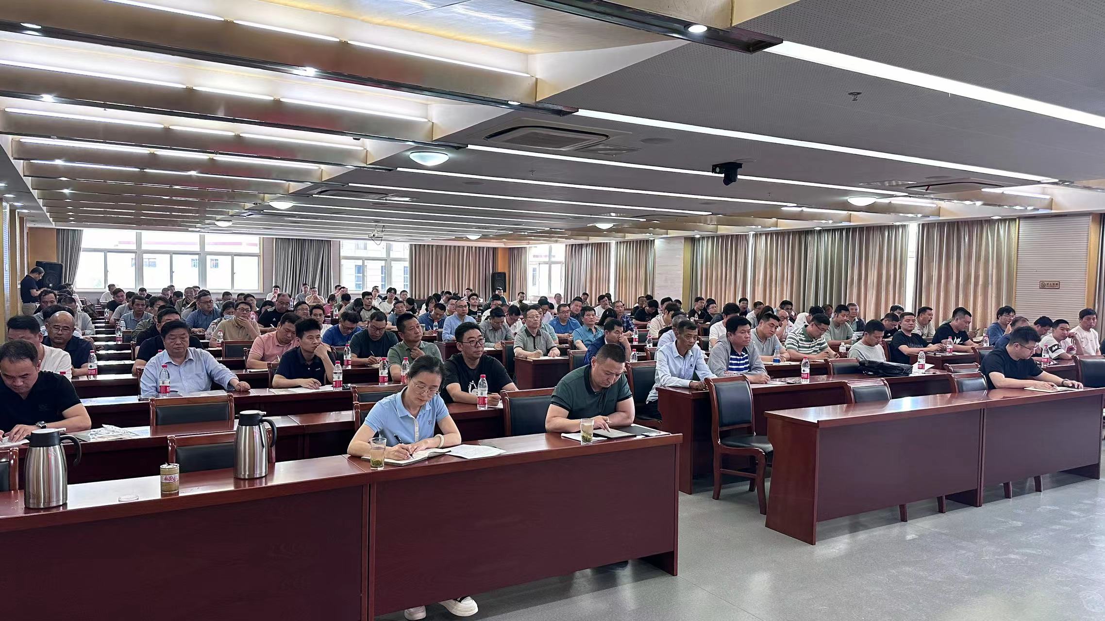 50fc70d7eca84af2c35dd289c891ebc.jpg